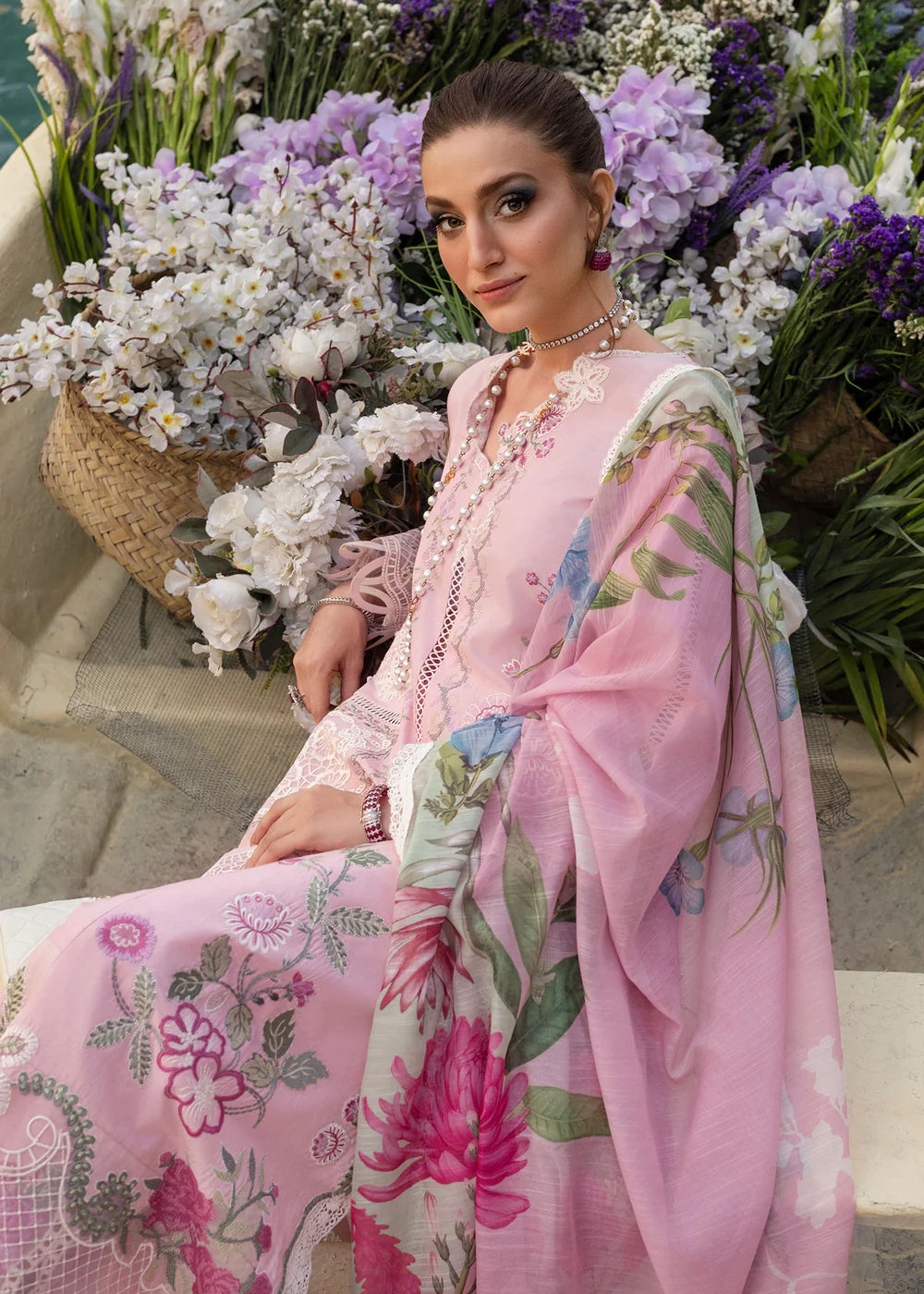 SAIRA SHAKIRA BLOOM IRIS 1A