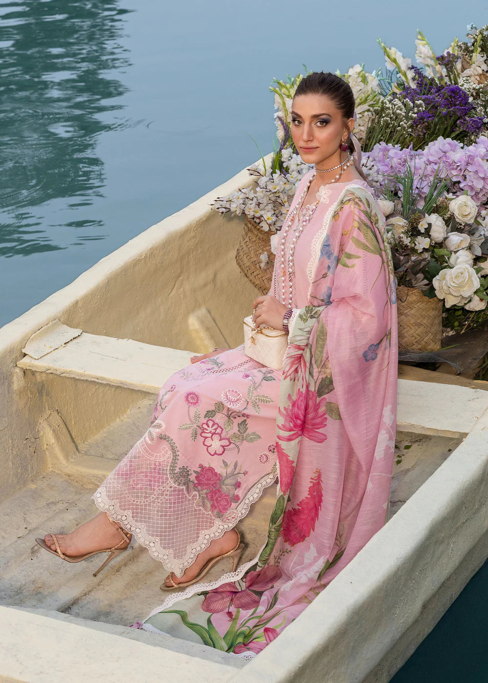SAIRA SHAKIRA BLOOM IRIS 1A