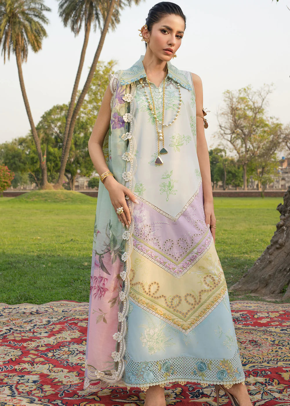 SAIRA SHAKIRA BLOOM AVA 1A