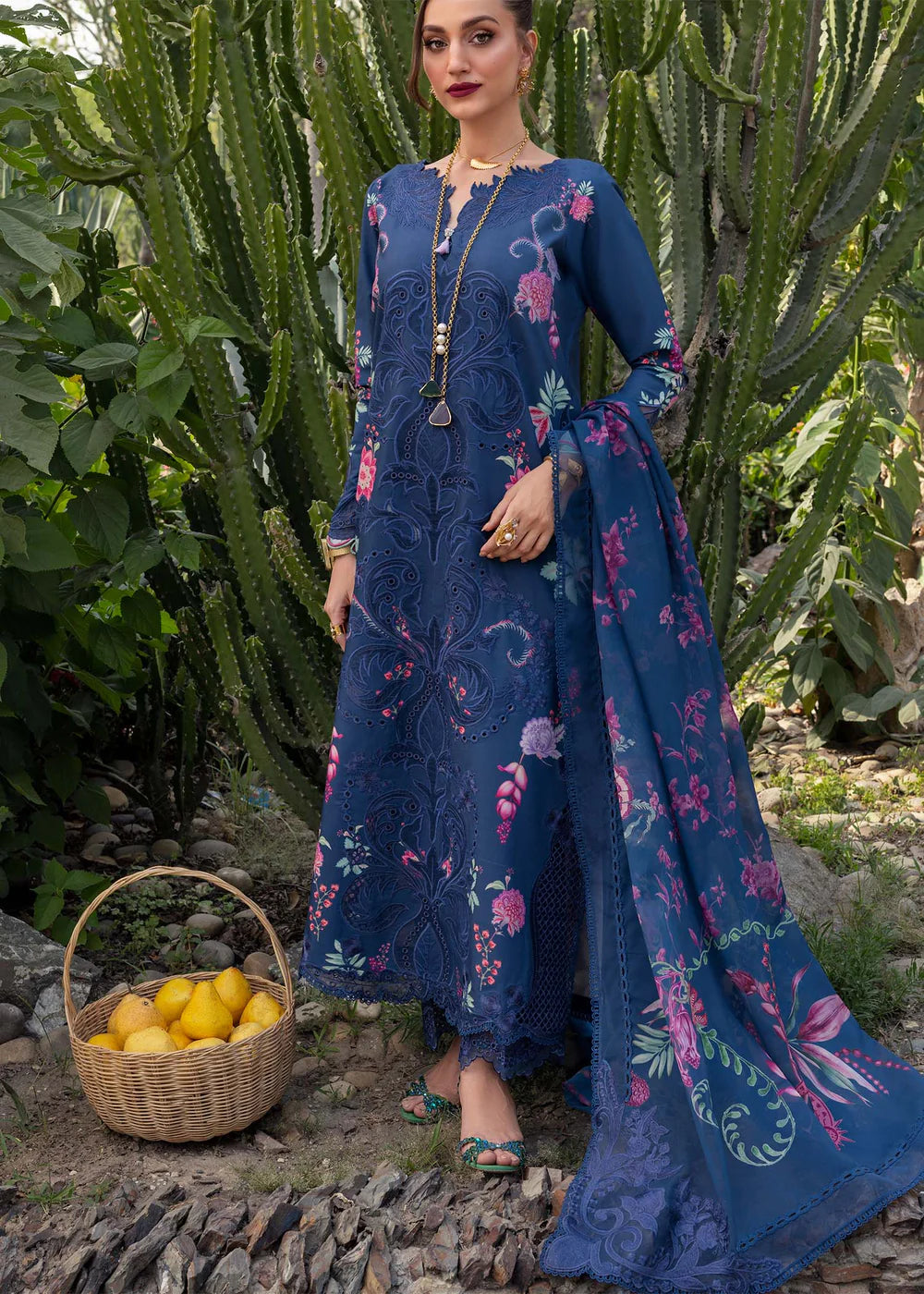 SAIRA SHAKIRA BLOOM ZELIE 1B