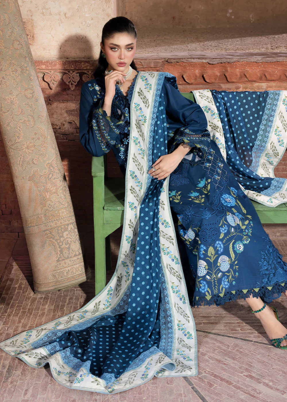 SAIRA SHAKIRA BLOOM LILY 1A