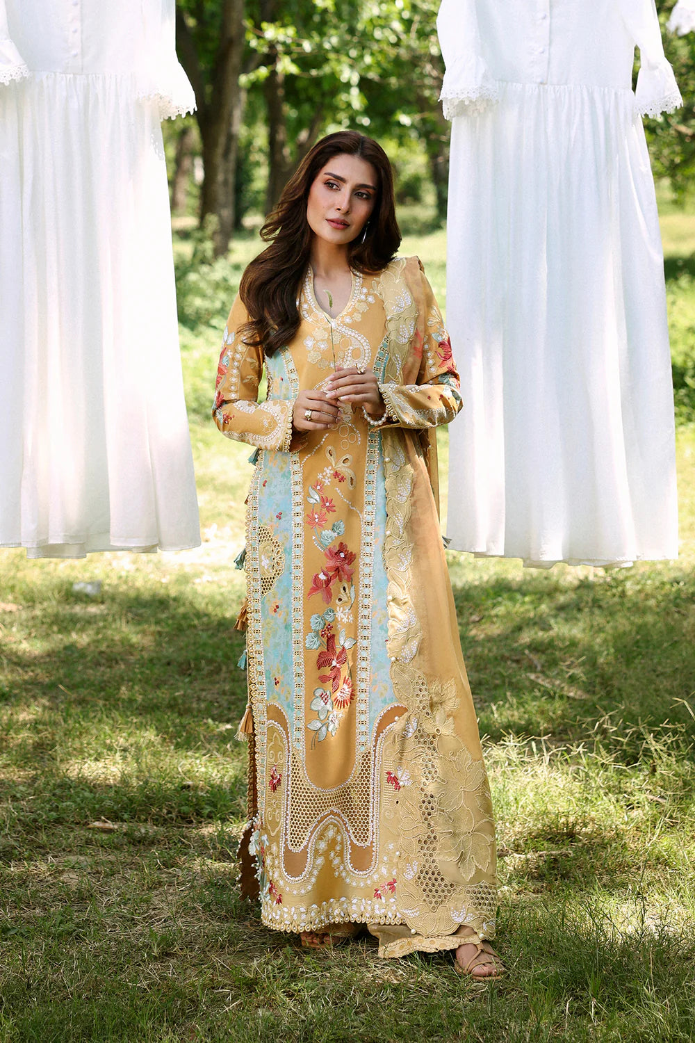AFROZEH A LAWN LEIAL